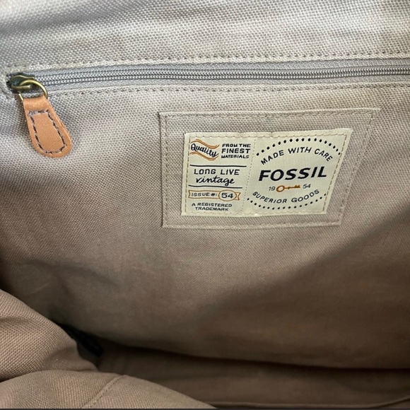 Fossil | Overnight Leather & Straw Tote Bag - Picture 3 of 4